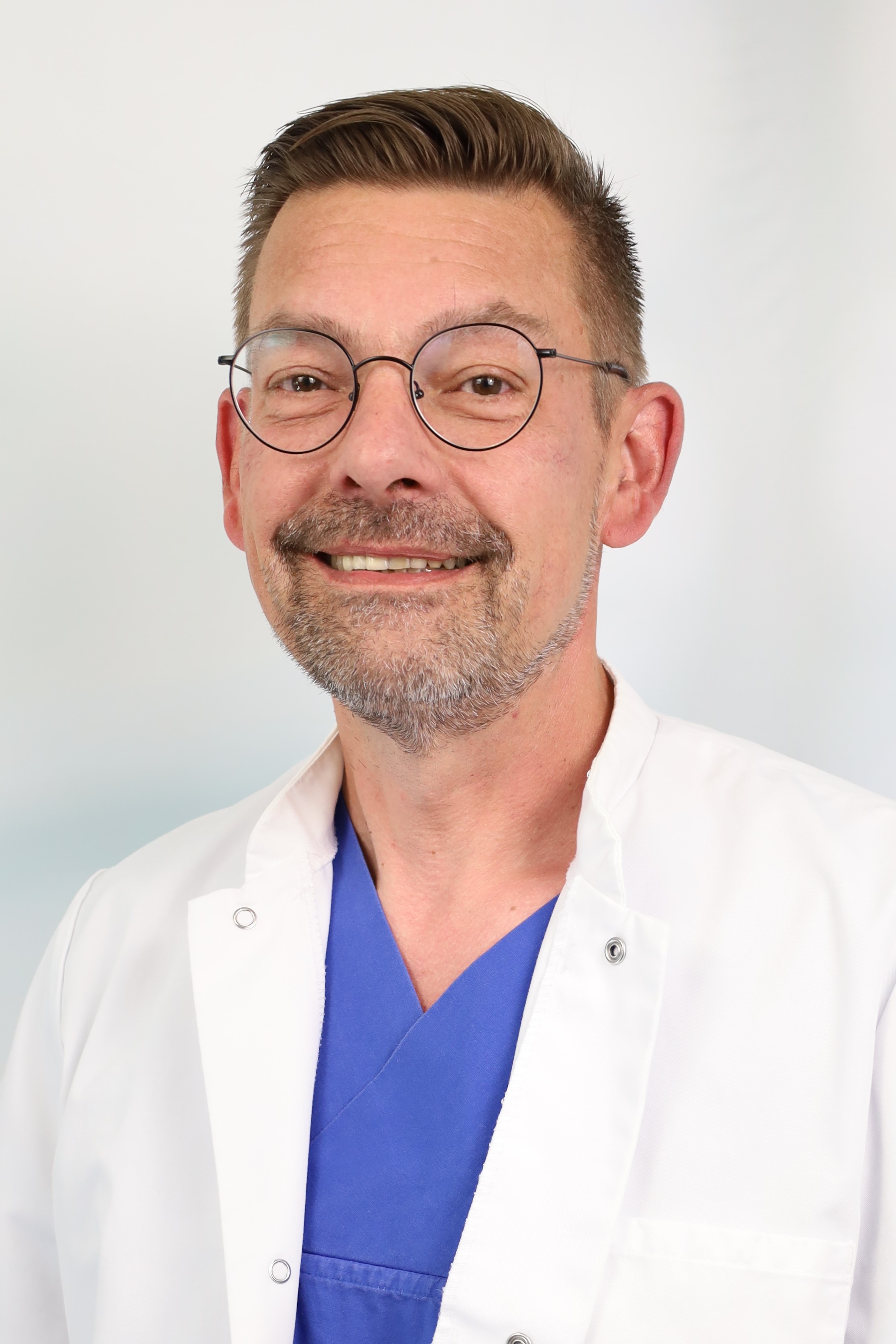 Dr. med. Friedrich Hölzl