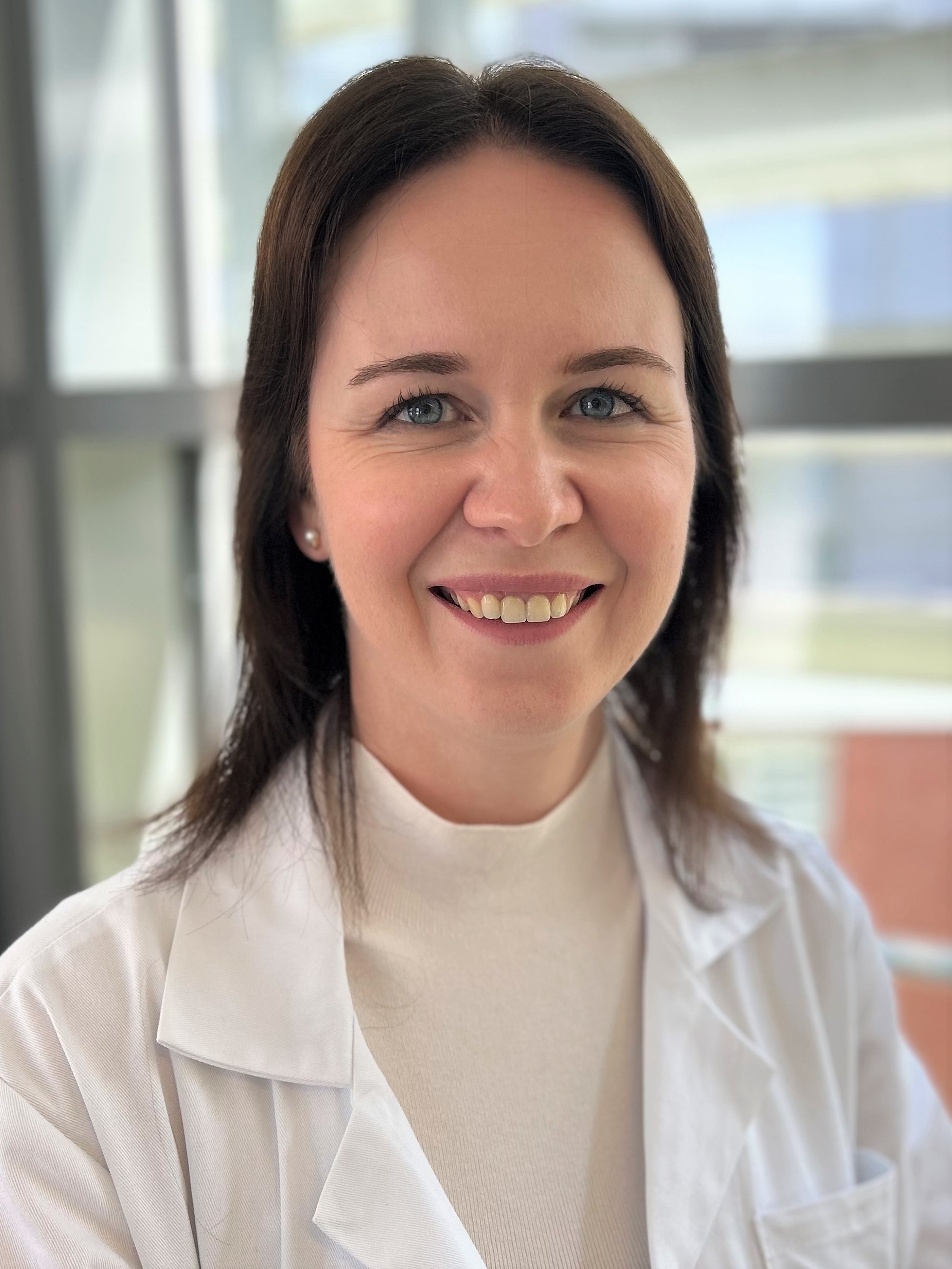 dr. med. (Universität Semmelweis) Annamária Rosenfeld